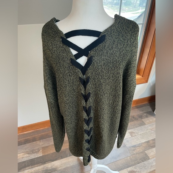 Cupcake Clothing Ltd sweater - Picture 2 of 4